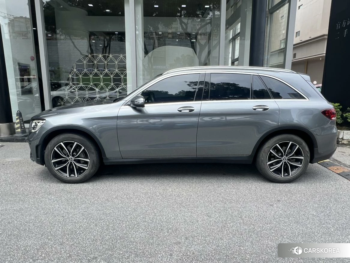 Mercedes-Benz GLC 2020 Темно-серый из Китая, фото 4