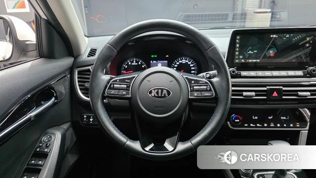 Kia Seltos 2021 Белый из Кореи, фото 4
