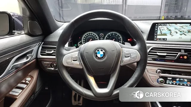 BMW 7 Series (G11) 2018 Черный из Кореи, фото 4