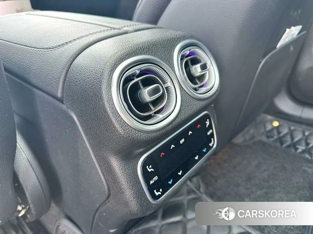 Mercedes-Benz GLC 2023 Черный из Китая, фото 4