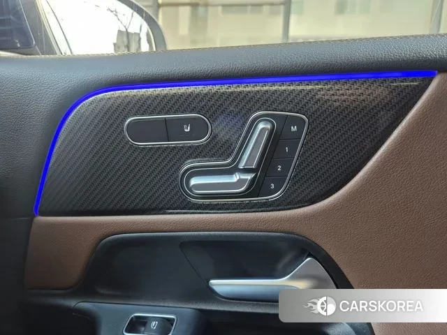 Mercedes-Benz GLB-Class X247 2023 Синий из Кореи, фото 4