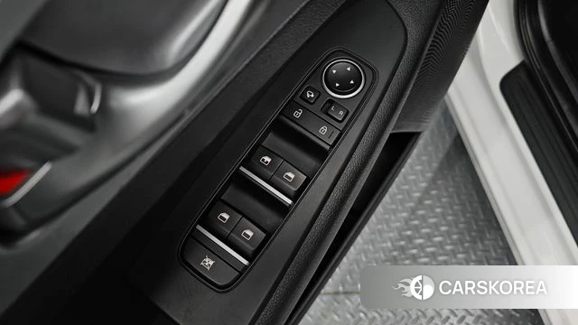 Kia The New K3 2nd generation 2021 Белый из Кореи, фото 4