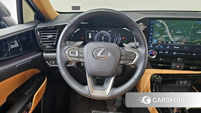 Lexus NX350h Second generation 2023 Черный из Кореи, фото 4