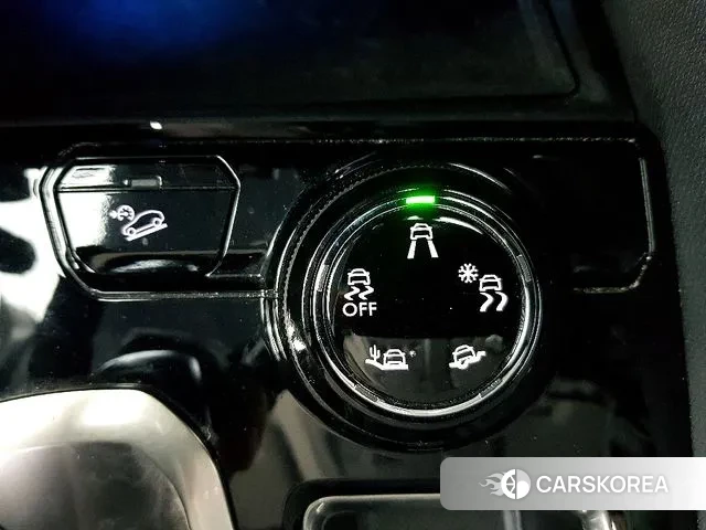 Peugeot 3008 second generation 2018 Белый из Кореи, фото 4