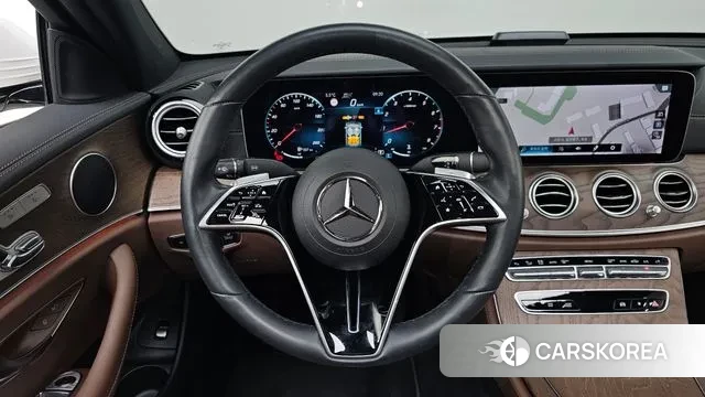 Mercedes-Benz E-Class W213 2022 Белый из Кореи, фото 4