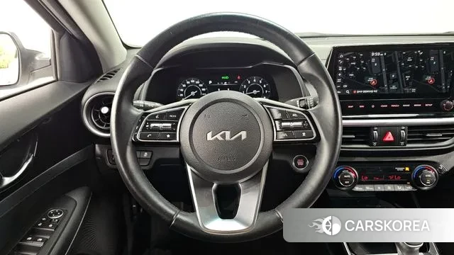 Kia The New K3 2nd generation 2021 Белый из Кореи, фото 4