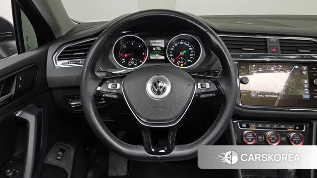 Volkswagen Tiguan second Generation 2020 Серый из Кореи, фото 4