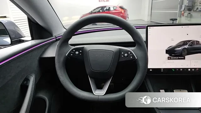 Tesla Model 3 2025 Серый из Кореи, фото 4