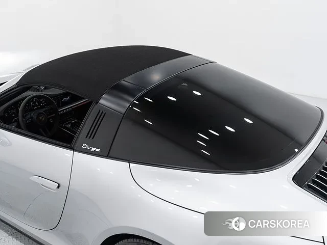 Porsche 911(992) 2024 Серебристо-серый из Кореи, фото 4