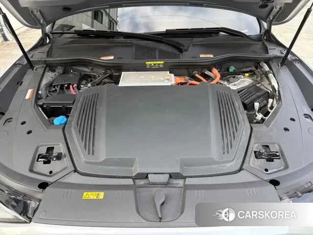 Audi e-Tron 2021 Серебристо-серый из Кореи, фото 4