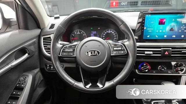 Kia Seltos 2020 Белый из Кореи, фото 4