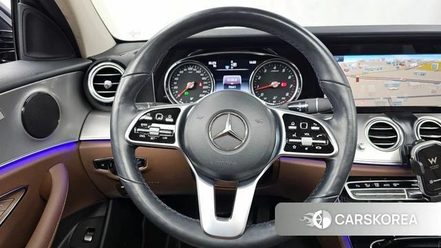 Mercedes-Benz E-Class W213 2018 Синий из Кореи, фото 4