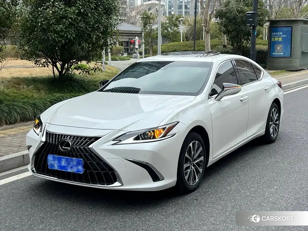Lexus ES 2024 Белый из Китая, фото 4