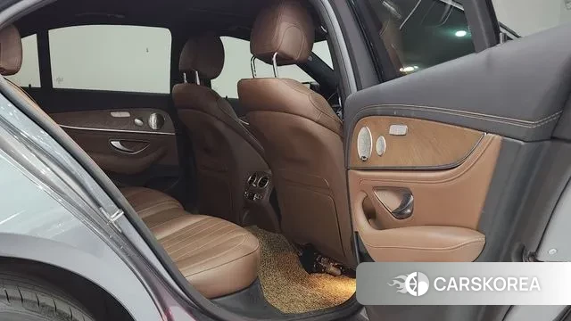 Mercedes-Benz E-Class W213 2023 Серый из Кореи, фото 4