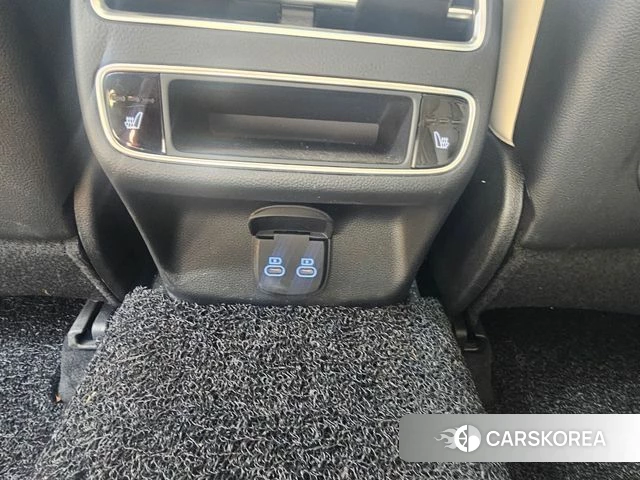 Genesis GV70 2024 Серый из Кореи, фото 4