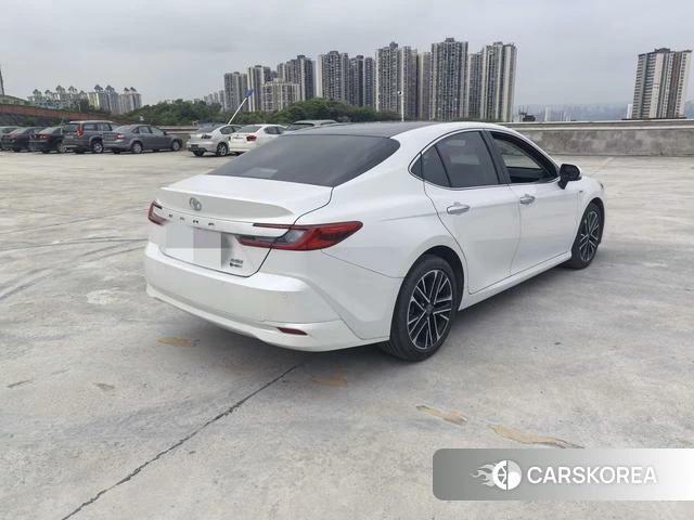 Toyota Camry 2024 Белый из Китая, фото 4