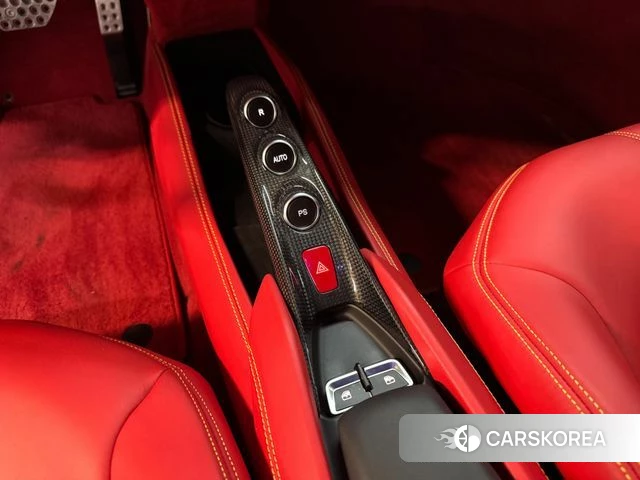 Ferrari F8 Tributo 2021 Желтый из Кореи, фото 4