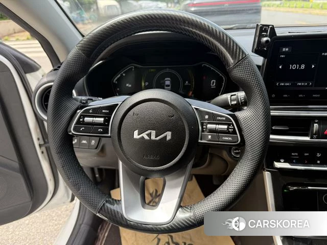 Kia K3 2021 Белый из Китая, фото 4