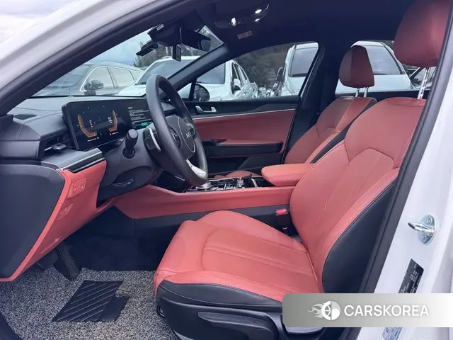 Kia The New K5 Hybrid 3rd generation 2024 Белый из Кореи, фото 4