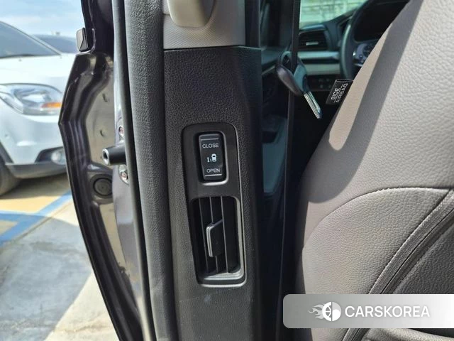 Honda Odyssey 2019 Серый из Кореи, фото 4