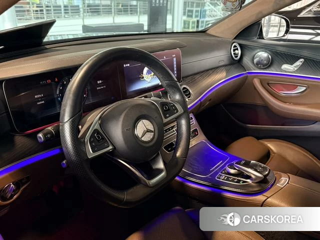Mercedes-Benz E-class 2018 Черный из Китая, фото 4