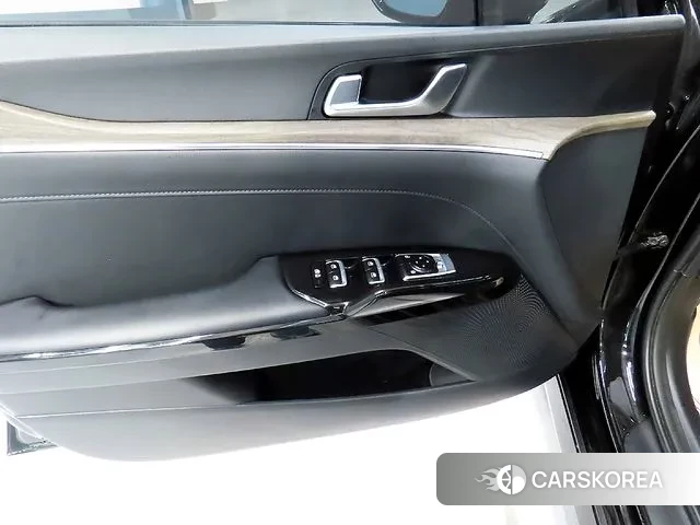 Kia The New K5 Hybrid 3rd generation 2023 Черный из Кореи, фото 4