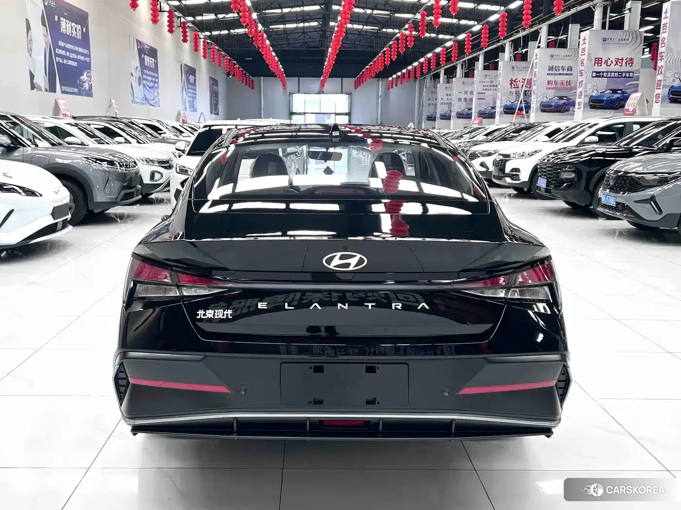 Hyundai Elantra 2026 Черный из Китая, фото 4