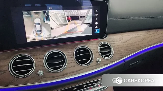 Mercedes-Benz E-Class W213 2022 Белый из Кореи, фото 4