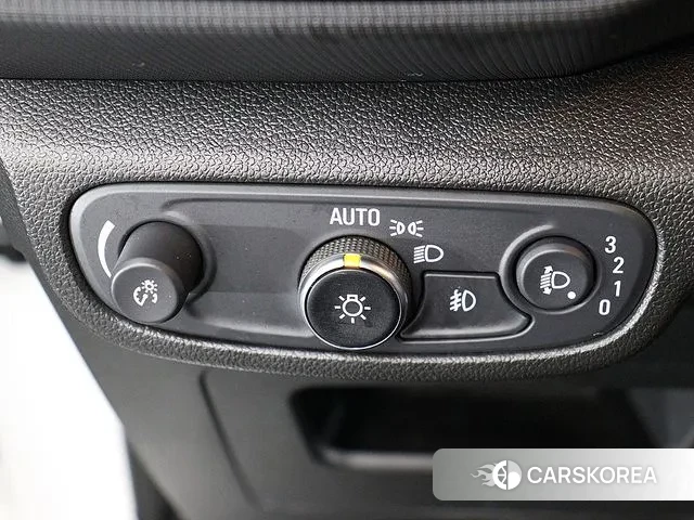 Chevrolet (GM Daewoo) Trailblazer 2020 Белый из Кореи, фото 4