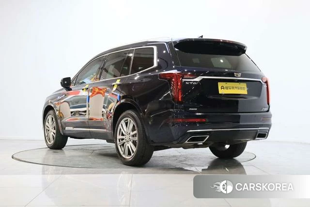 Cadillac XT6 2023 Синий из Китая, фото 4
