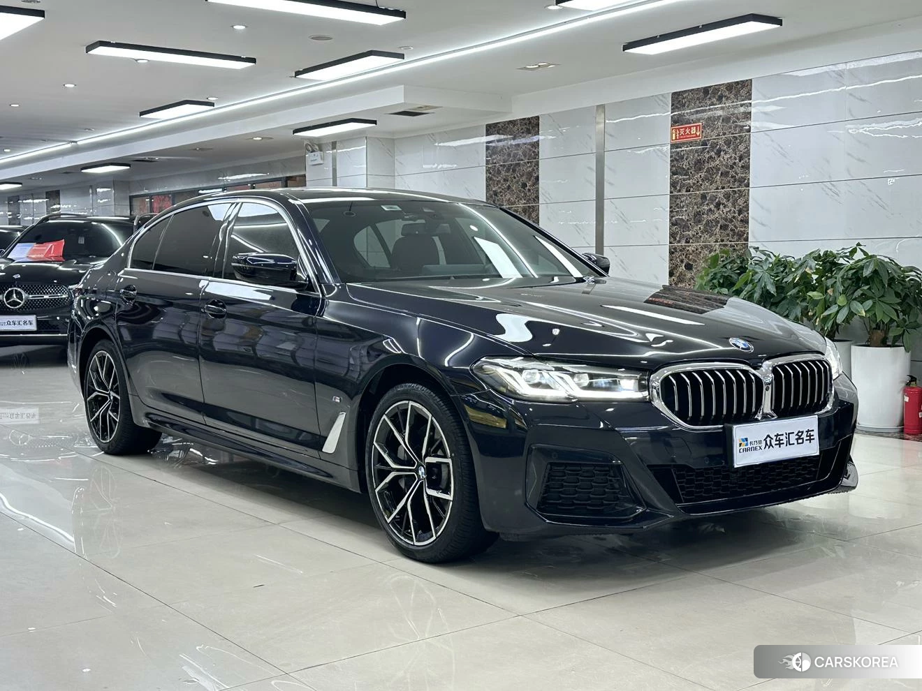 BMW 5 series 2021 Черный из Китая, фото 4