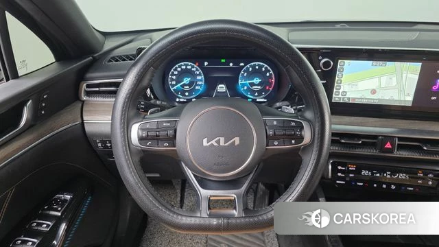 Kia K5 3rd generation 2023 Серый из Кореи, фото 4
