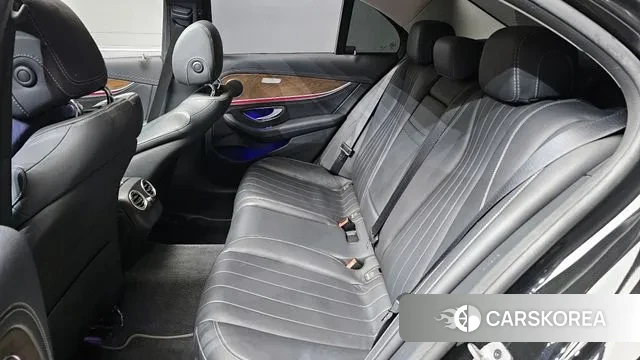 Mercedes-Benz E-Class W213 2019 Черный из Кореи, фото 4