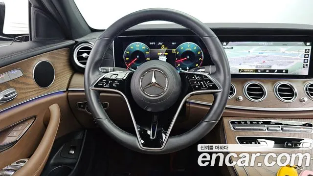 Mercedes-Benz E-Class W213 2022 Белый из Кореи, фото 4