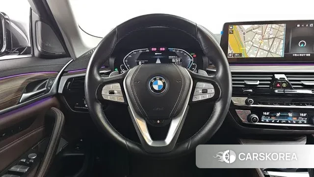 BMW 5 Series (G30) 2022 Серый из Кореи, фото 4