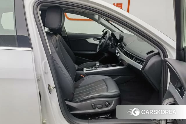 Audi A4L 2021 Белый из Китая, фото 4
