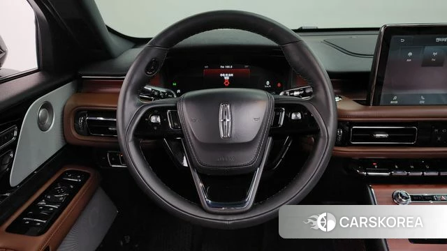 Lincoln Aviator 2nd generation 2023 Серый из Кореи, фото 4