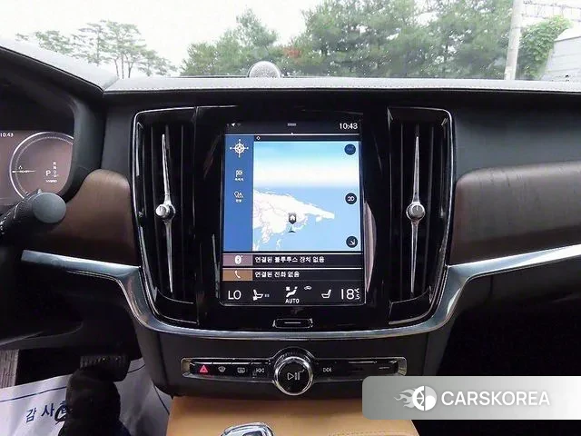 Volvo S90 2021 Серебристо-серый из Кореи, фото 4