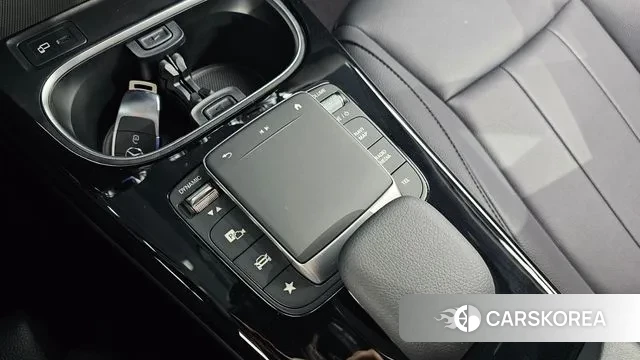 Mercedes-Benz A-Class W177 2022 Белый из Кореи, фото 4