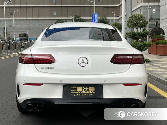 Mercedes-Benz E-class (imported) 2022 Белый из Китая, фото 4