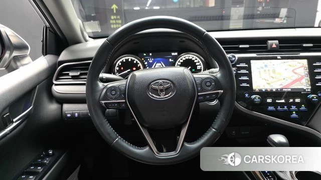 Toyota Camry (XV70) 2019 Белый из Кореи, фото 4