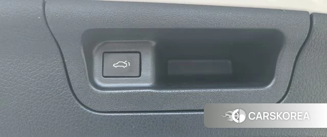 Mercedes-Benz Class C 2024 Белый из Китая, фото 4