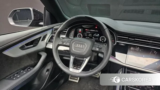 Audi Q8 (4M) 2022 Серый из Кореи, фото 4