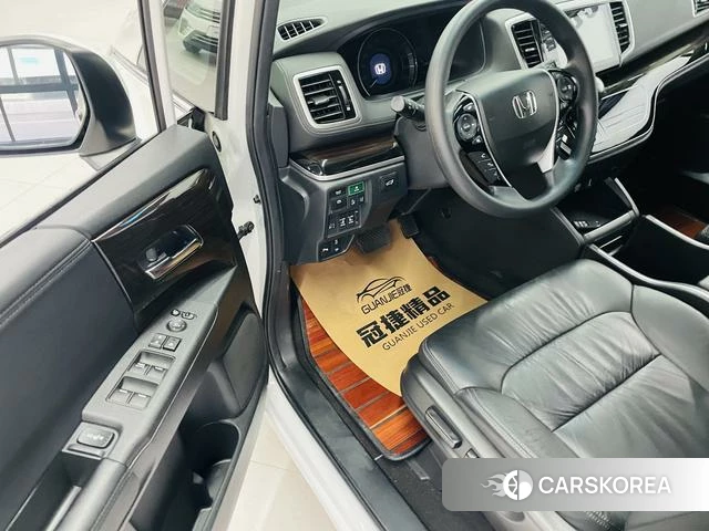 Honda Odyssey 2021 Белый из Китая, фото 4