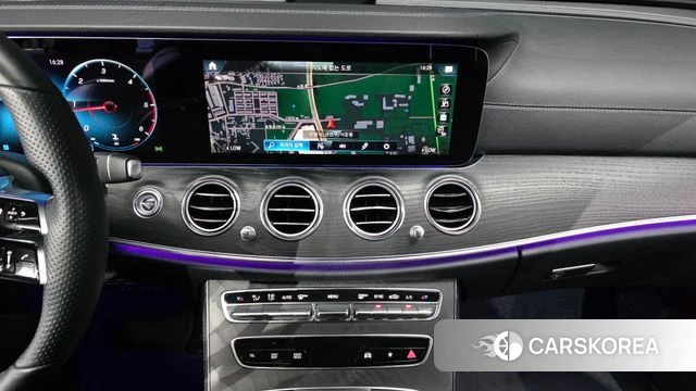Mercedes-Benz E-Class W213 2021 Серый из Кореи, фото 4