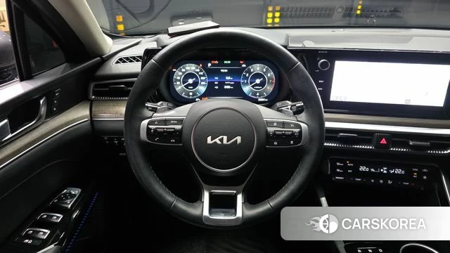 Kia K5 3rd generation 2023 Серый из Кореи, фото 4
