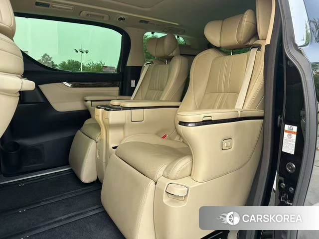 Toyota Elfa 2022 Черный из Китая, фото 4