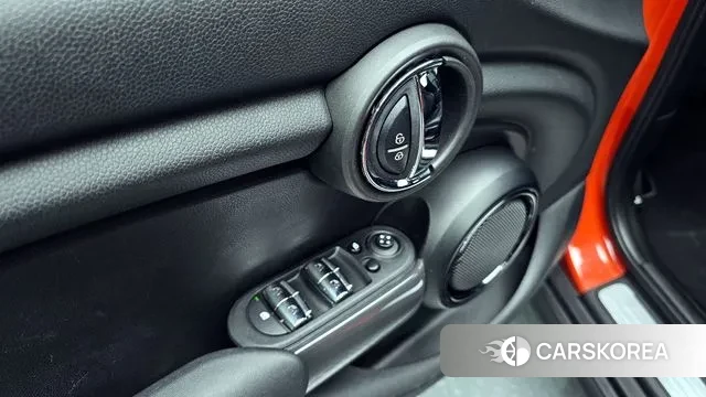 Mini Cooper 2021 Оранжевый из Кореи, фото 4