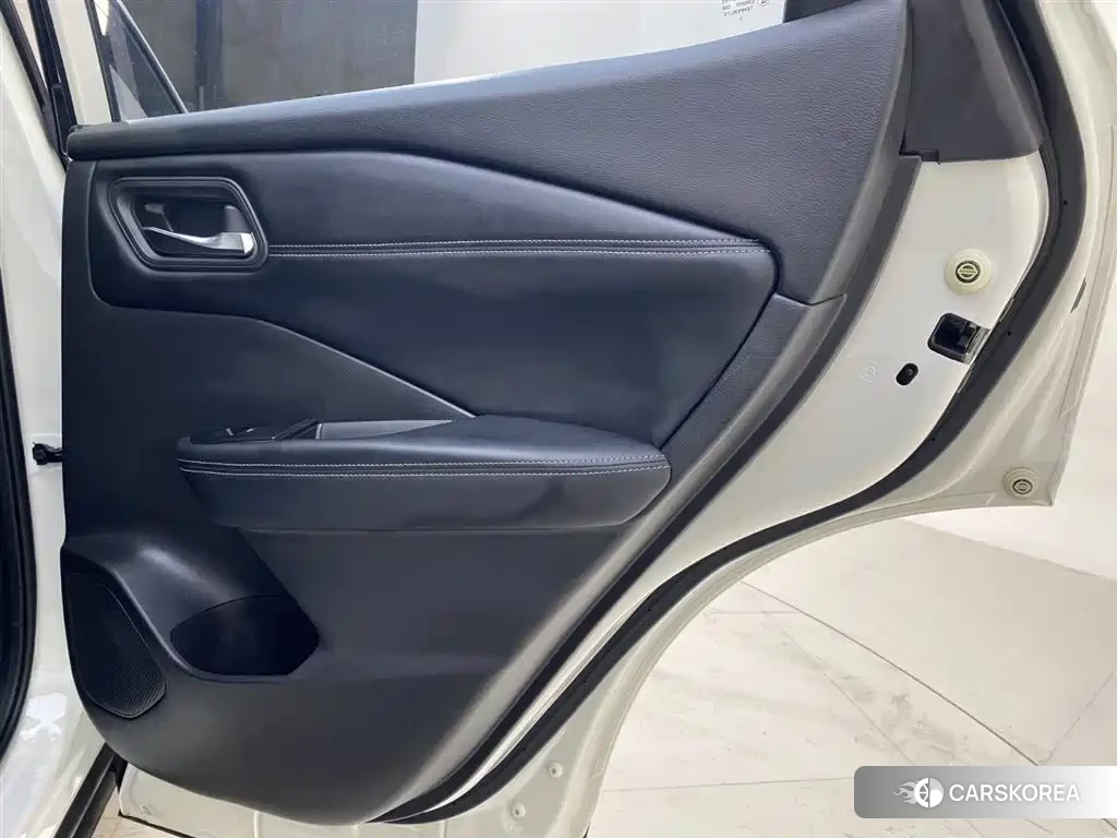 Nissan Qashqai 2023 Белый из Китая, фото 4