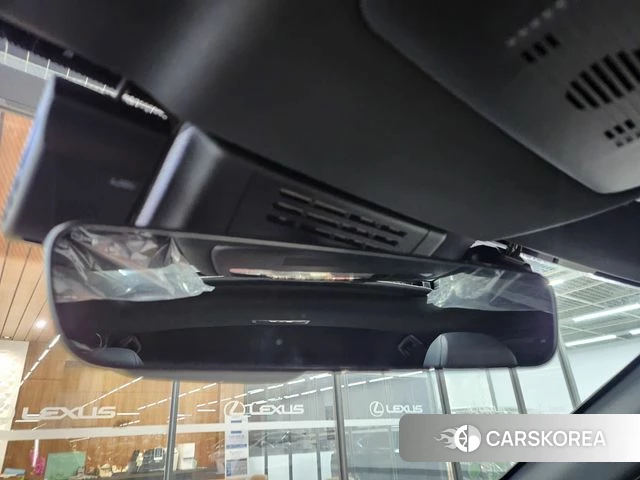Lexus UX300h 2025 Серый из Кореи, фото 4